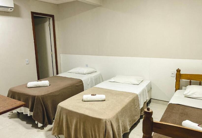 Eenvoudige Driepersoonskamer, Mdj Pousada