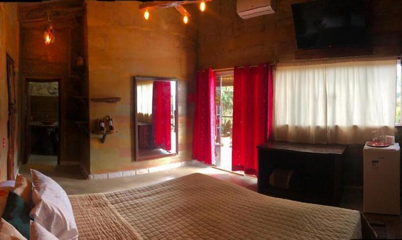 کلبه ییلاقی, Pousada Toca Da Raposa