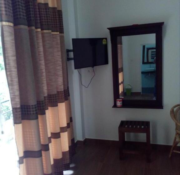 スタンダードトリプルルーム, River Edge Bungalow