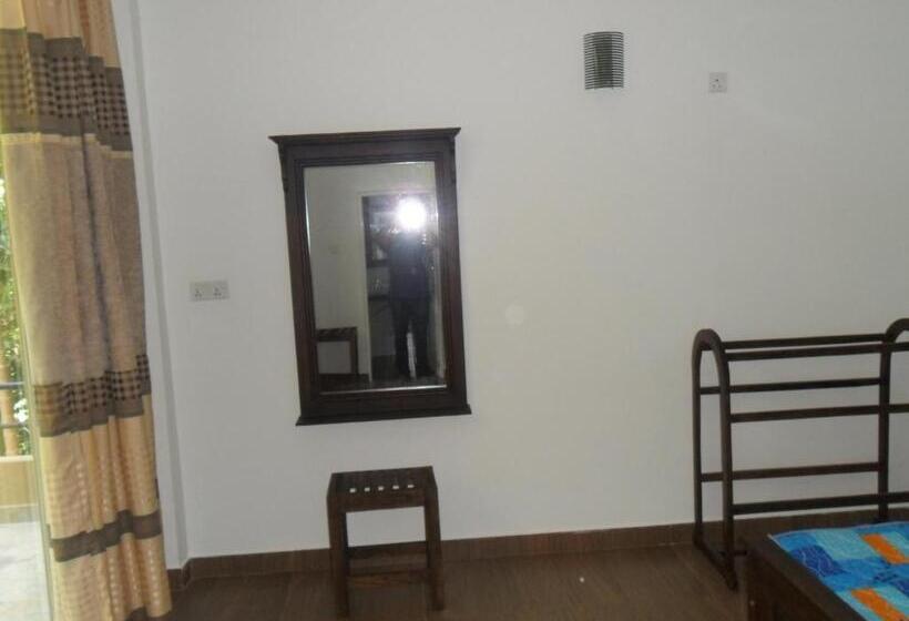 スタンダードトリプルルーム, River Edge Bungalow