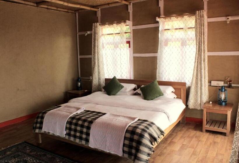 اتاق استاندارد با تخت بزرگ, Palighar Farmstay