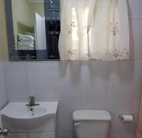 سوییت لوکس, Orchid Cottage