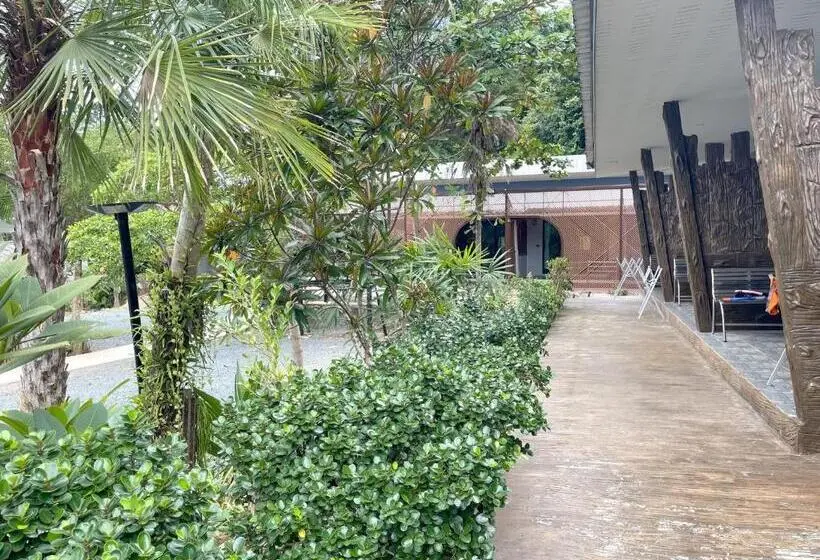 デラックスルーム, Dara Homestay