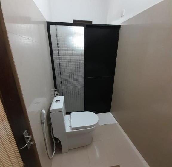 Standardzimmer Bergblick, Emerald Mirror Guest Ella