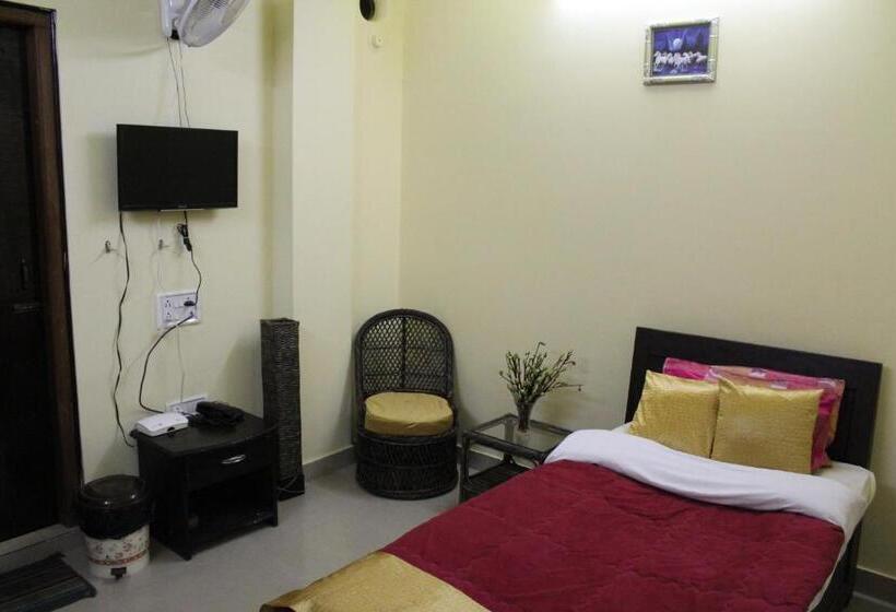 Chambre Triple Deluxe, Ha Sharing