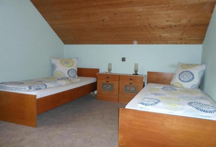 شقة غرفة واحدة, Gästehaus Zussner