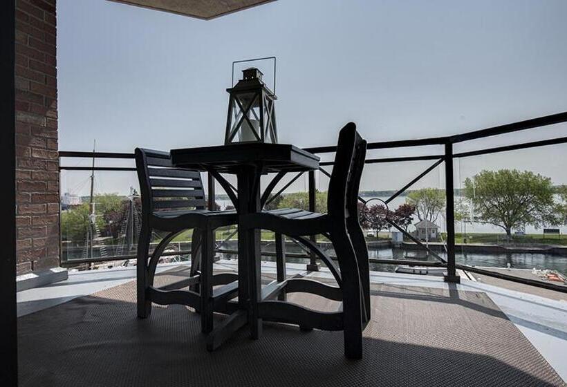 جناح ديلوكس سرير كينج, Tall Ships Landing Coastal Resort