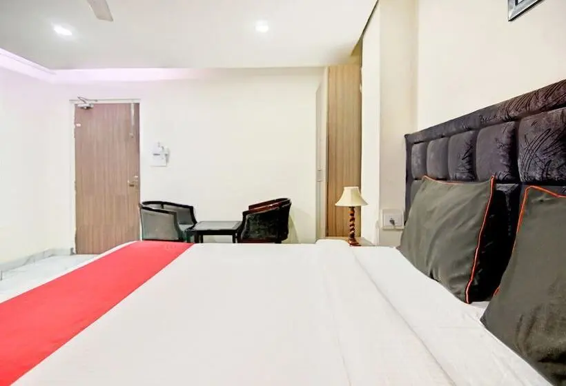 Standard-huone, Collection O 30079 Indira Nagar