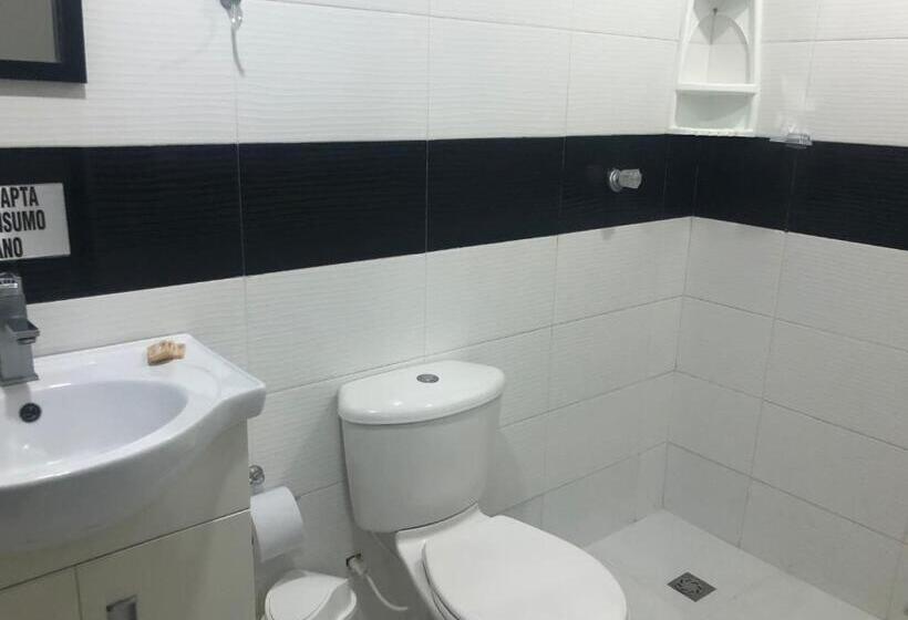 اتاق استاندارد سه نفره, Apartamentos Martinez