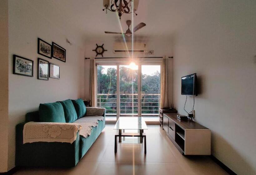 شقة غرفتين نوم مطلة على حمام السباحة, Ivy Retreat  Serviced Apartments