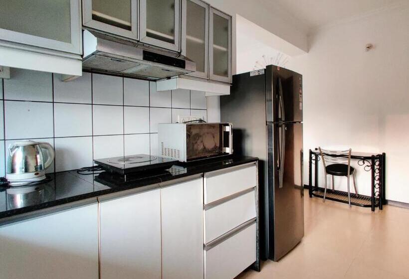 شقة غرفتين نوم مطلة على حمام السباحة, Ivy Retreat  Serviced Apartments