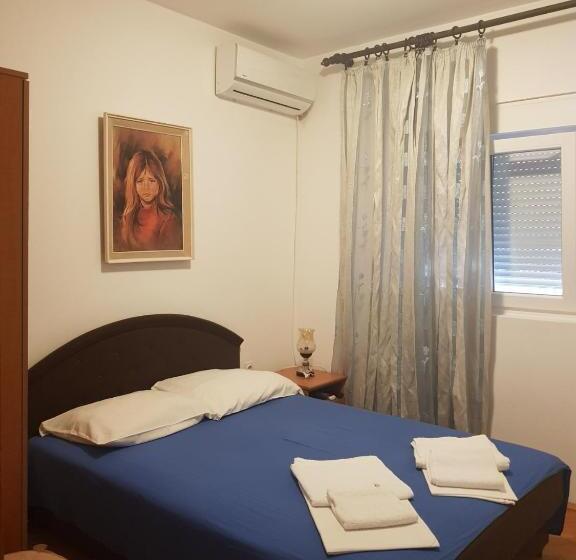 آپارتمان 1 خوابه, Sobe I Apartmani Marović