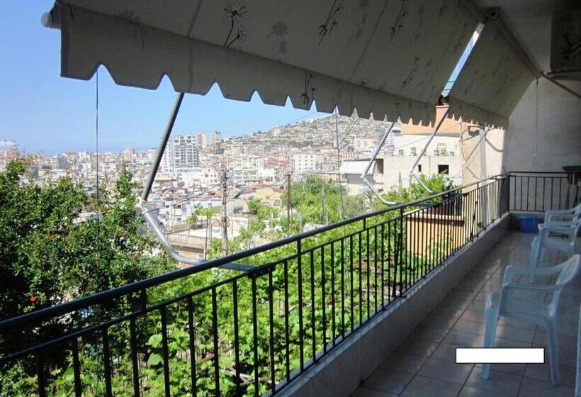 خانه 3 خوابه, Guest House And Tavern Leo