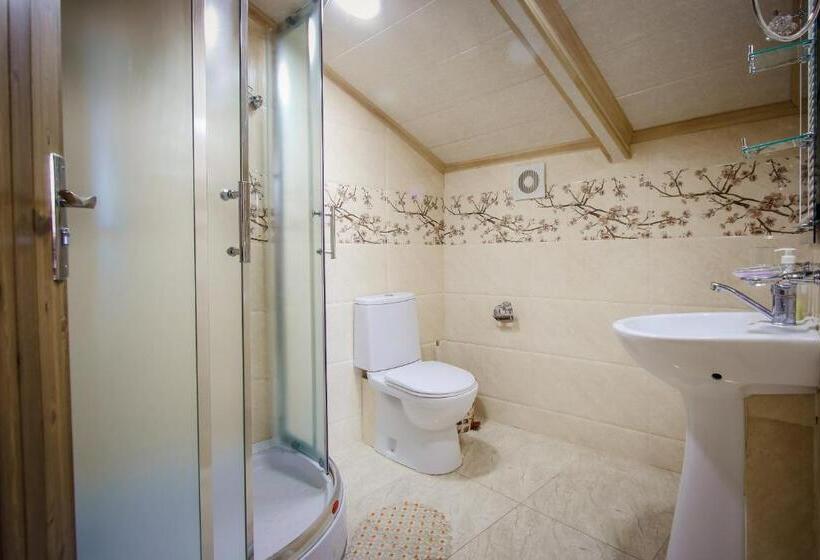 اتاق استاندارد چهار تخته, Guest House Eka & Gio