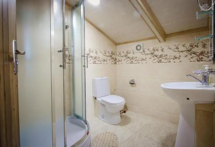 اتاق استاندارد چهار تخته, Guest House Eka & Gio