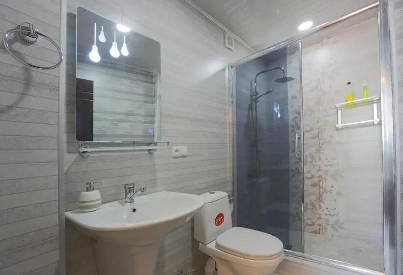 اتاق لوکس, Guest House Eka & Gio