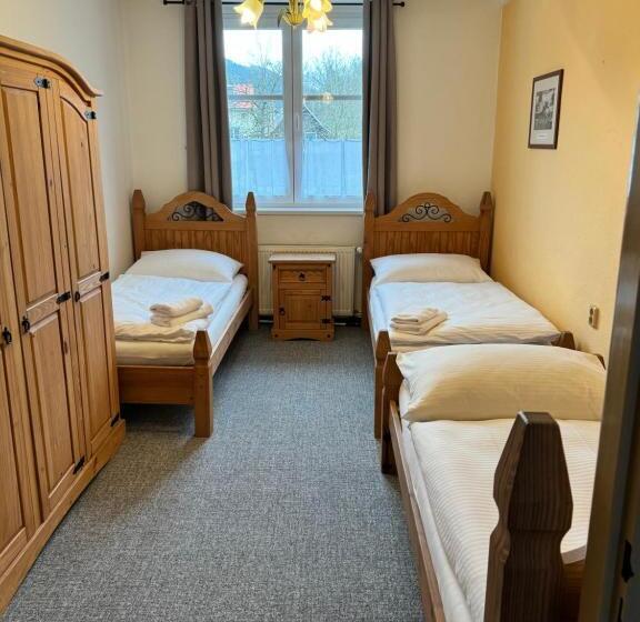 חדר משפחתי, Penzion Janoštík