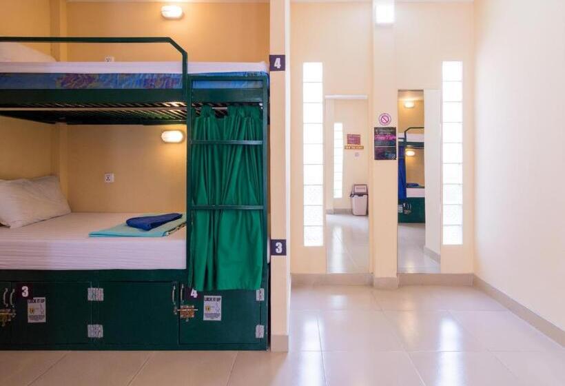 Standaard Studio, Monkey Republic Kampot