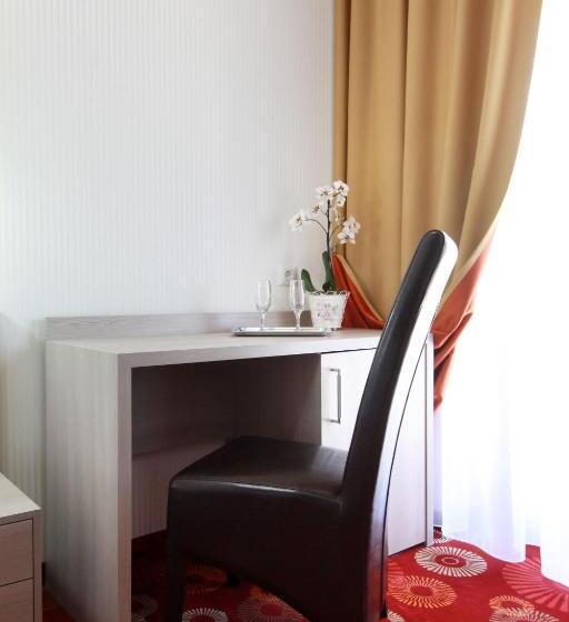 غرفة قياسية مزوَّدة بشُرفة, Amso Residence