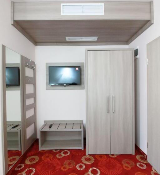 غرفة قياسية مزوَّدة بشُرفة, Amso Residence