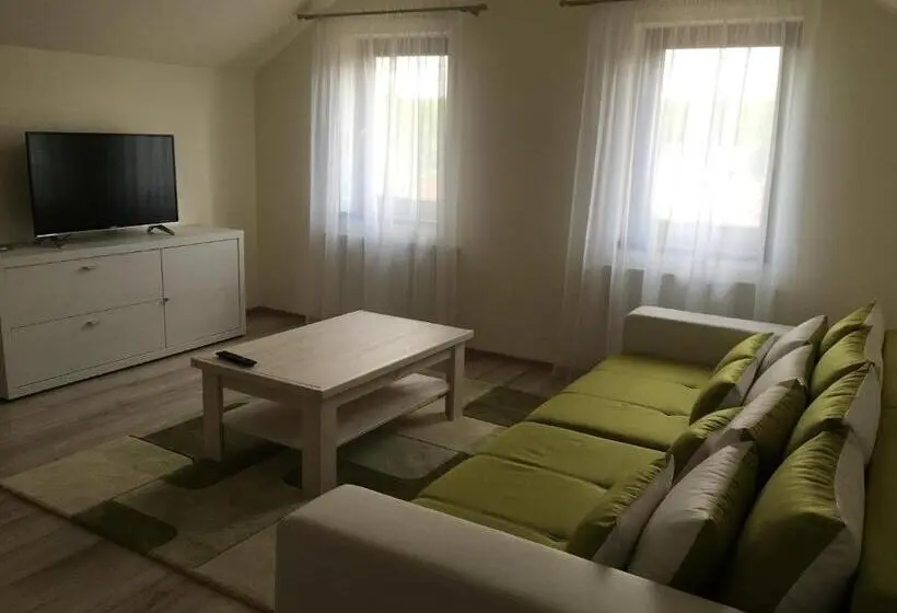 سوییت خانوادگی, Amso Residence
