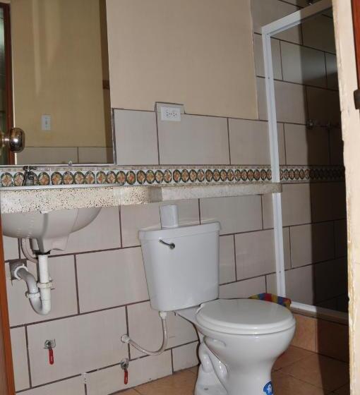 スタンダード４人部屋, A Welcome Break Hostal