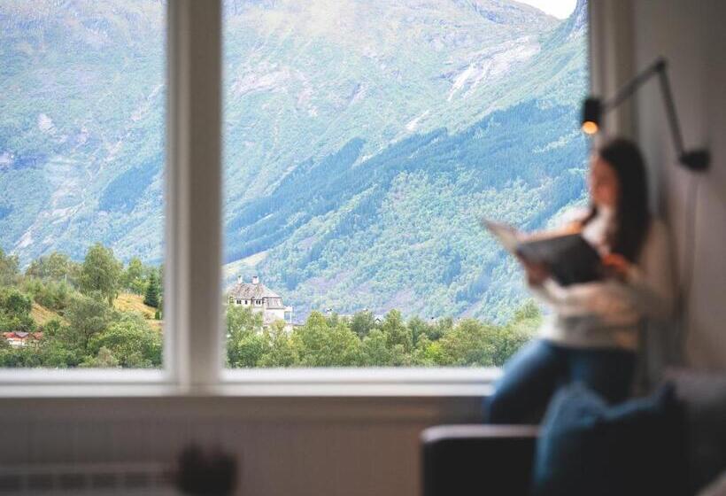 דירה בת חדר שינה 1 עם מרפסת, Trolltunga Apart