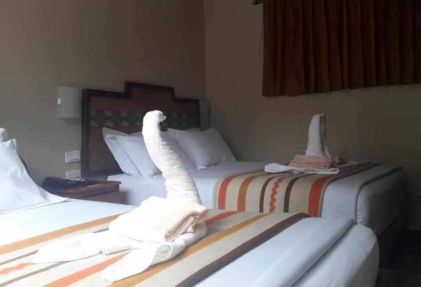 חדר משפחתי נוף להרים, Hostal Vista Waynapata 123