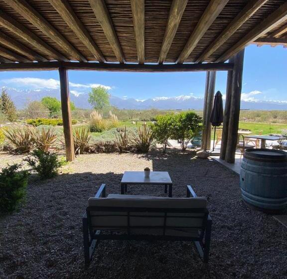 غرفة قياسية مطلة على الجبل, Casa De Huéspedes Bodega Gimenez Riili