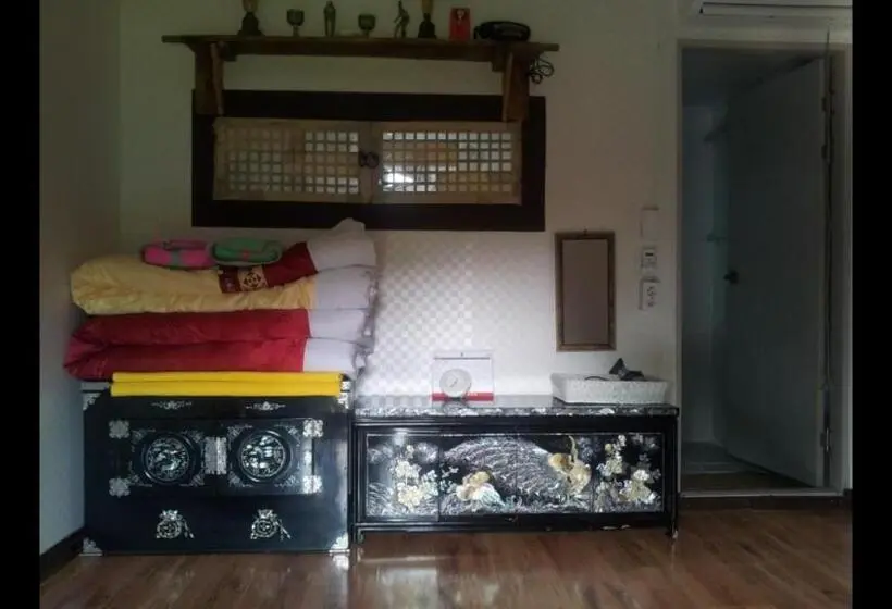 اتاق خانوادگی, Guesthouse Nabiya