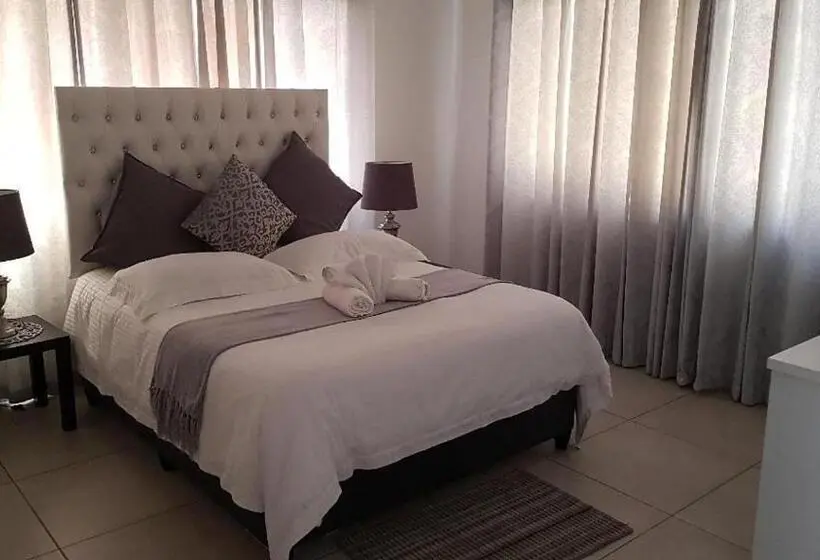 اتاق استاندارد, The Grand Orchid Guesthouse