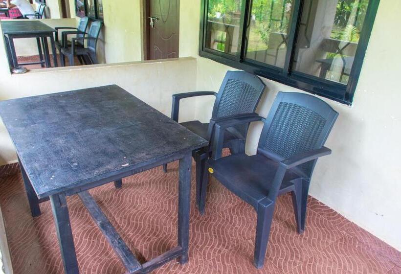 غرفة قياسية, Raikar Guest House