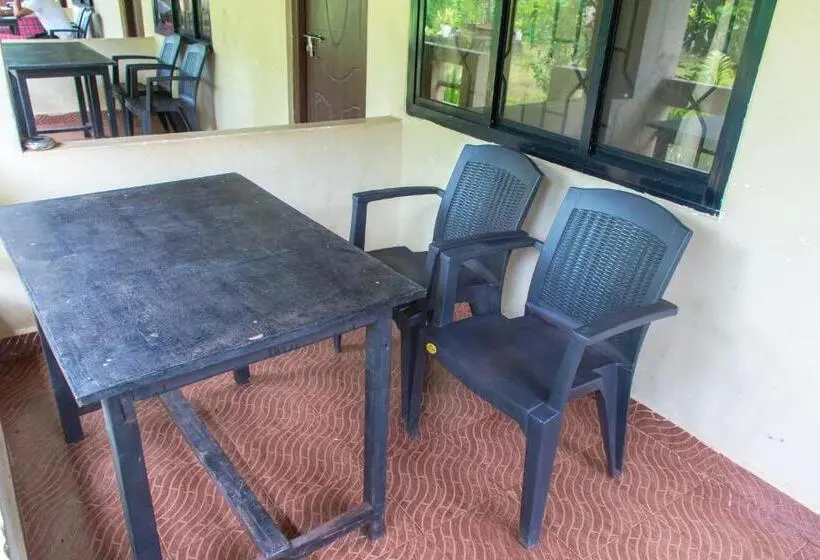 اتاق استاندارد, Raikar Guest House