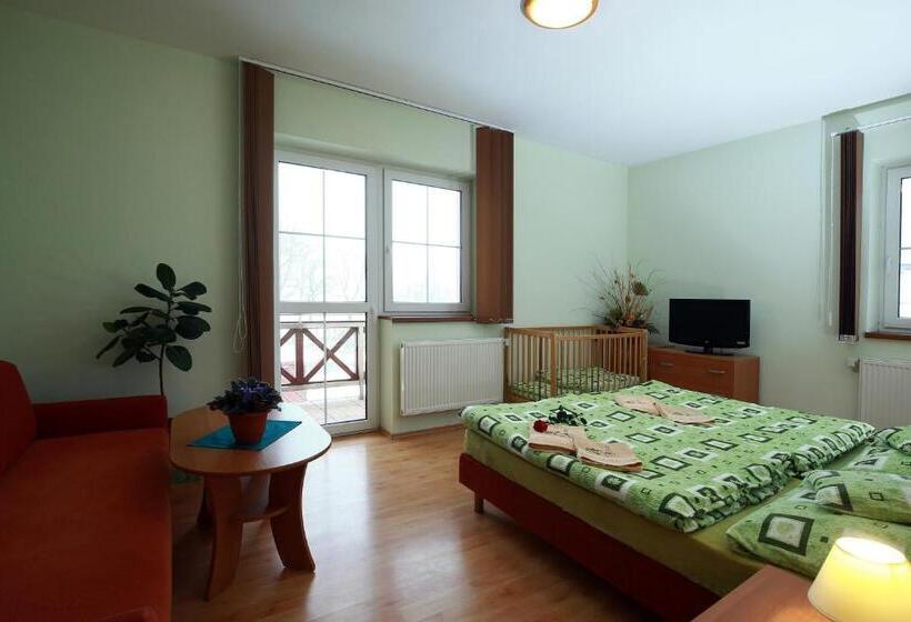 스위트, Wellness Penzion Pod Rozhlednou