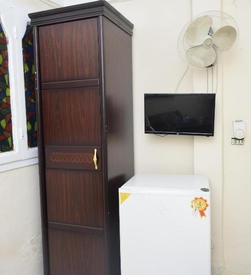 اتاق استاندارد یک نفره, Egyptians Hostel
