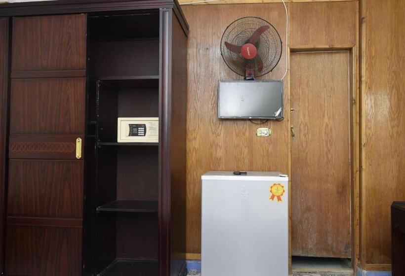 اتاق لوکس یک تخته, Egyptians Hostel