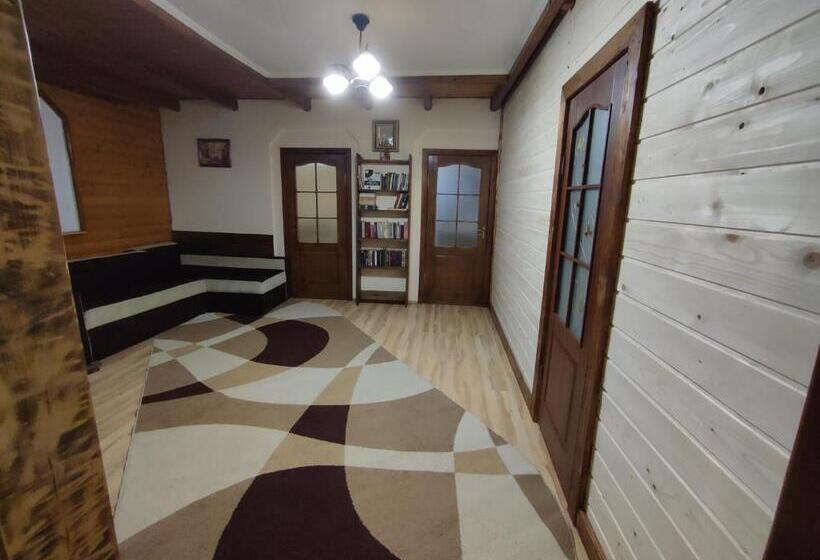 اتاق خانوادگی, Guest House Plai