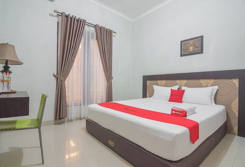 스탠다드 룸, Reddoorz Plus Syariah At Banjarbaru 2