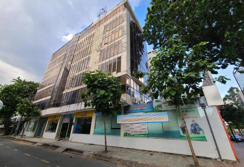 اتاق استاندارد سه نفره, Thanh Nien Guest House