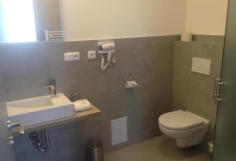 标准间, Pension Phoenix