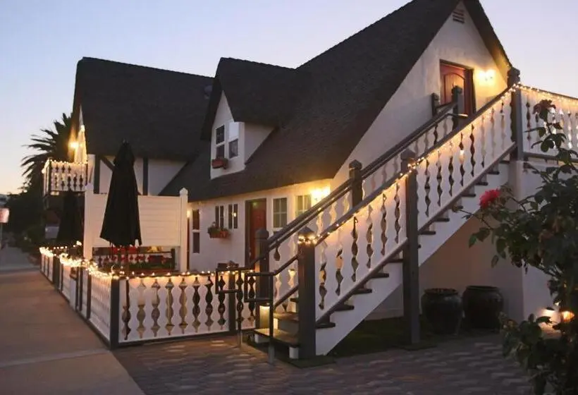 キングサイズベッドのデラックスルーム, New Haven Inn