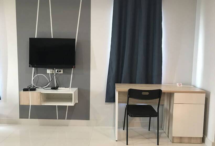 디럭스 스튜디오, Ploen Ploen Residence