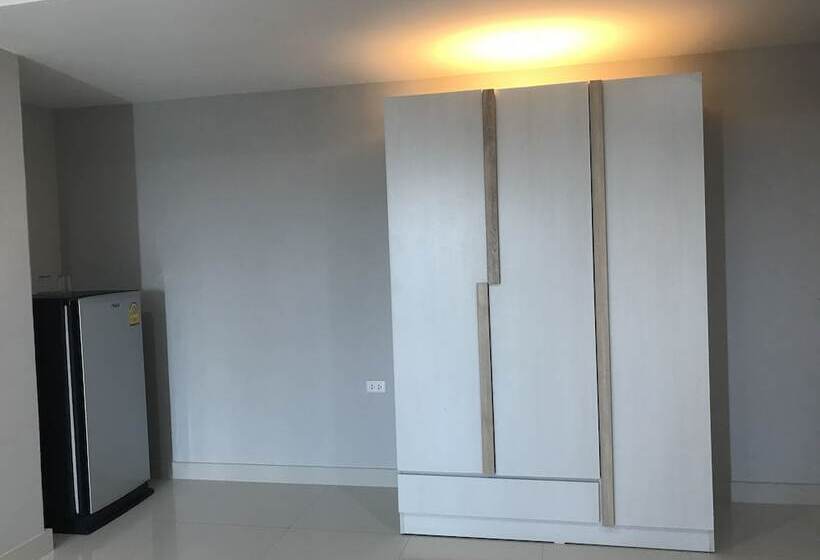디럭스 스튜디오, Ploen Ploen Residence