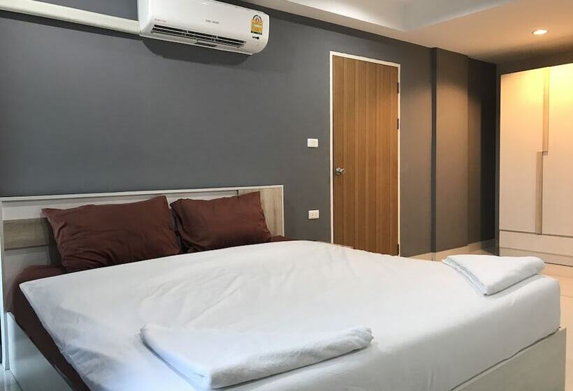 스위트, Ploen Ploen Residence