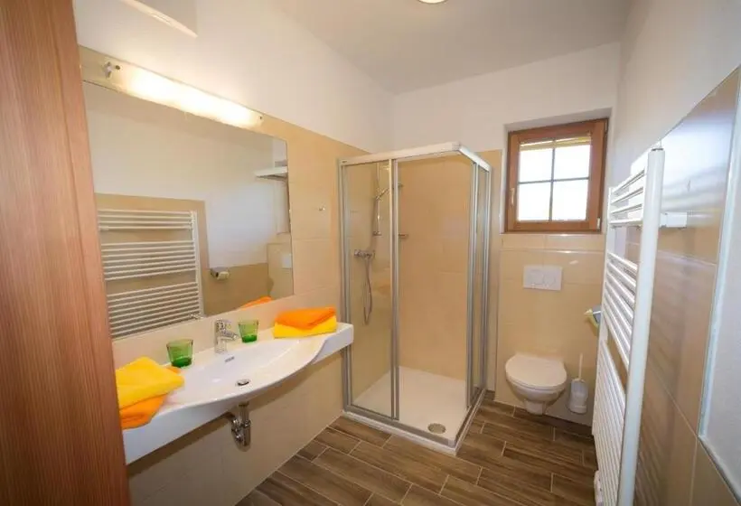 2 Yatak Odalı Daire, Rojerhof