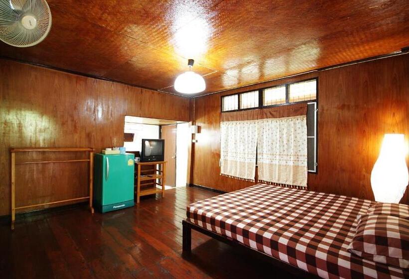 Standard bungalow mountain view, Chatfah Resort