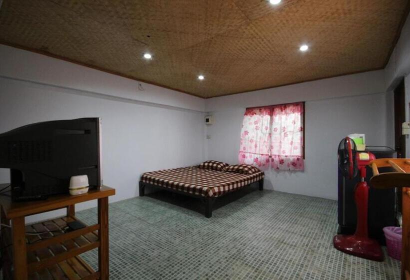 منزل 3 غرف نوم, Chatfah Resort