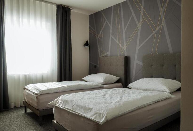 اتاق استاندارد, Guest House Tri Zvezde