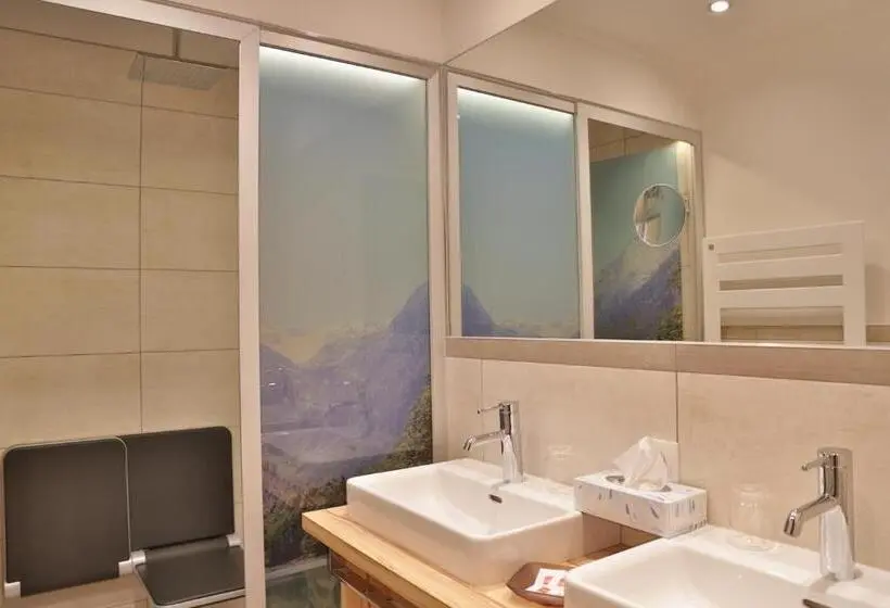 山の見えるスーペリアルーム, Haus Hintertux