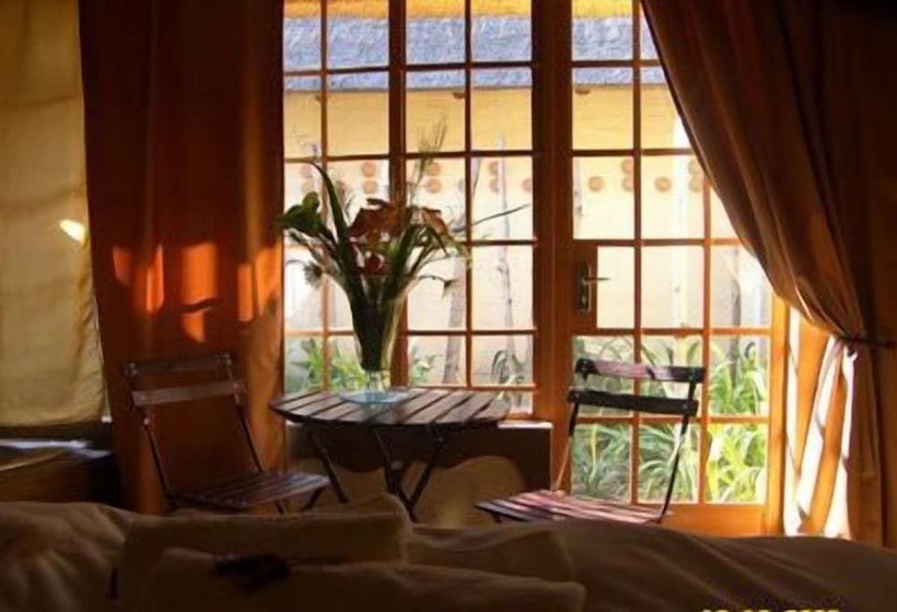 اتاق استاندارد, African Silhouette Guesthouse